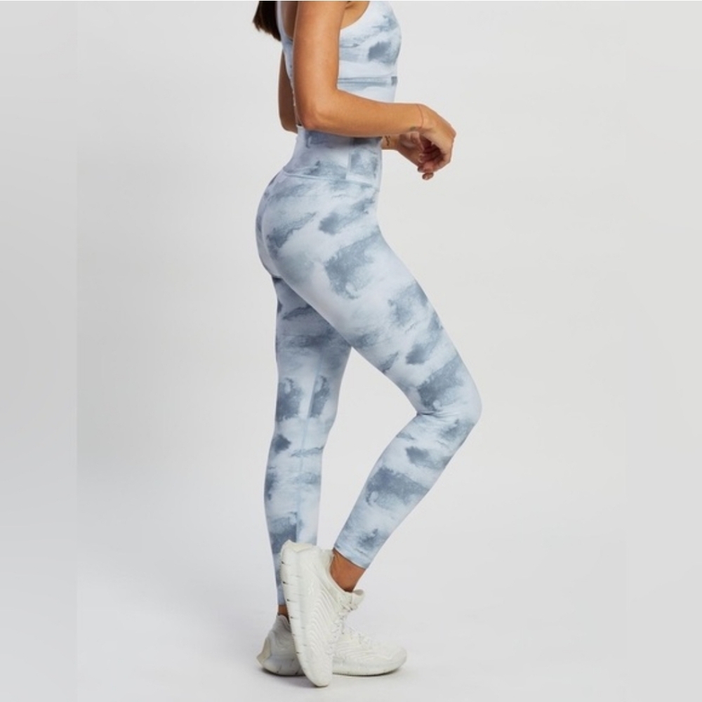 Allfenix Aryah 7/8 Legging Activewear Charcoal White Anthropologie EUC!